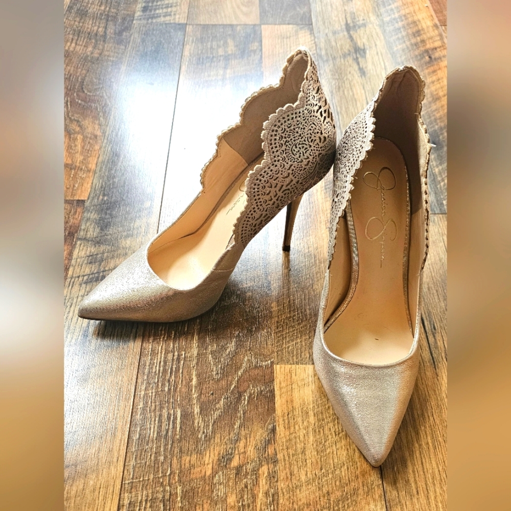 Jessica Simpson Wilsa Pumps Size 8.5